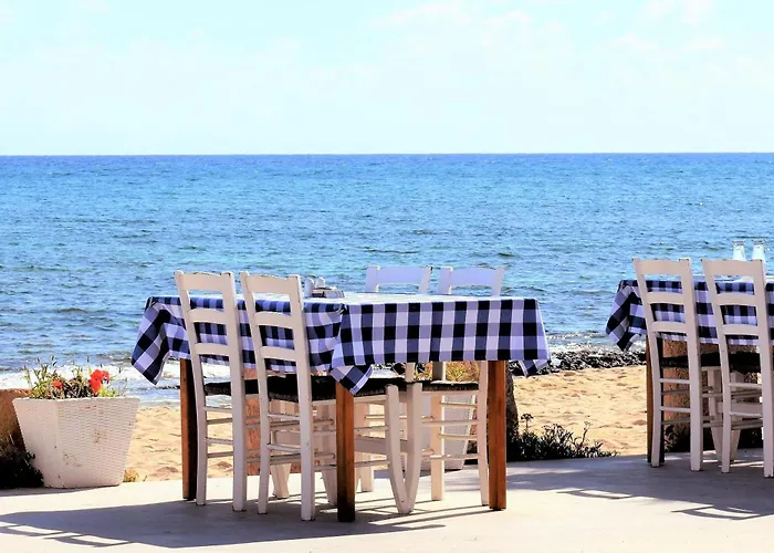 Luxury Paros 1 Bedroom Vrachian Earth Private Jacuzzi